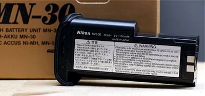 Nikon MN-30