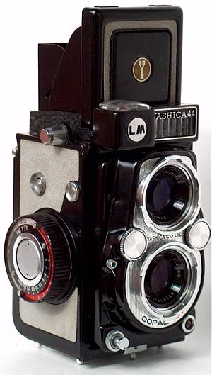 Yashica 44 LM