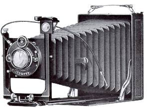 Voigtländer Avus 10x15