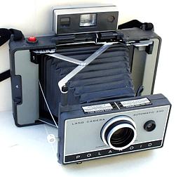 Polaroid 230