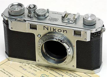 Nikon S