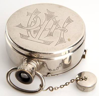 Ensign Ticka mit Schlitzverschluß