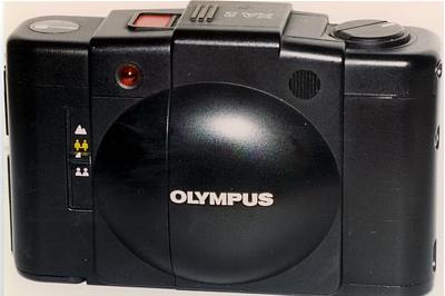 Olympus XA-2